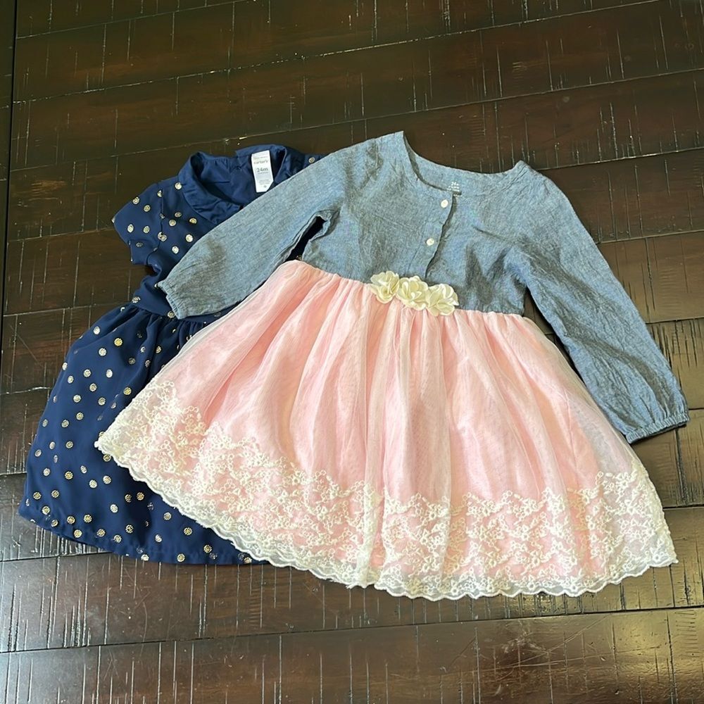 Carter's Baby girl 24mo dress bundle x2
